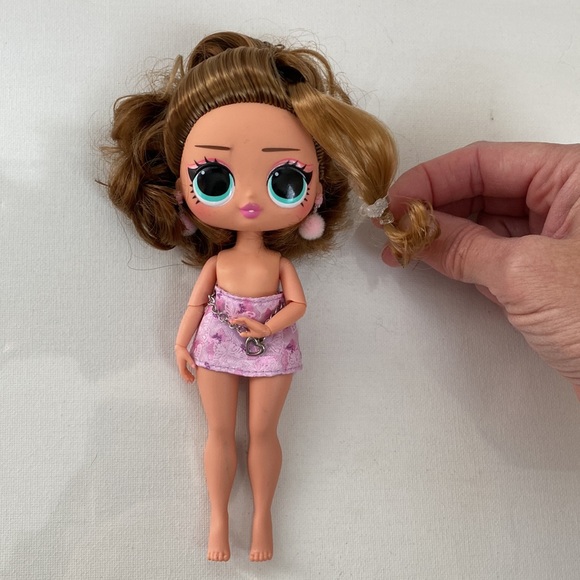 L.O.L. Surprise! OMG Doll/Tweens Series Lot of 4 Dolls - Picture 5 of 16